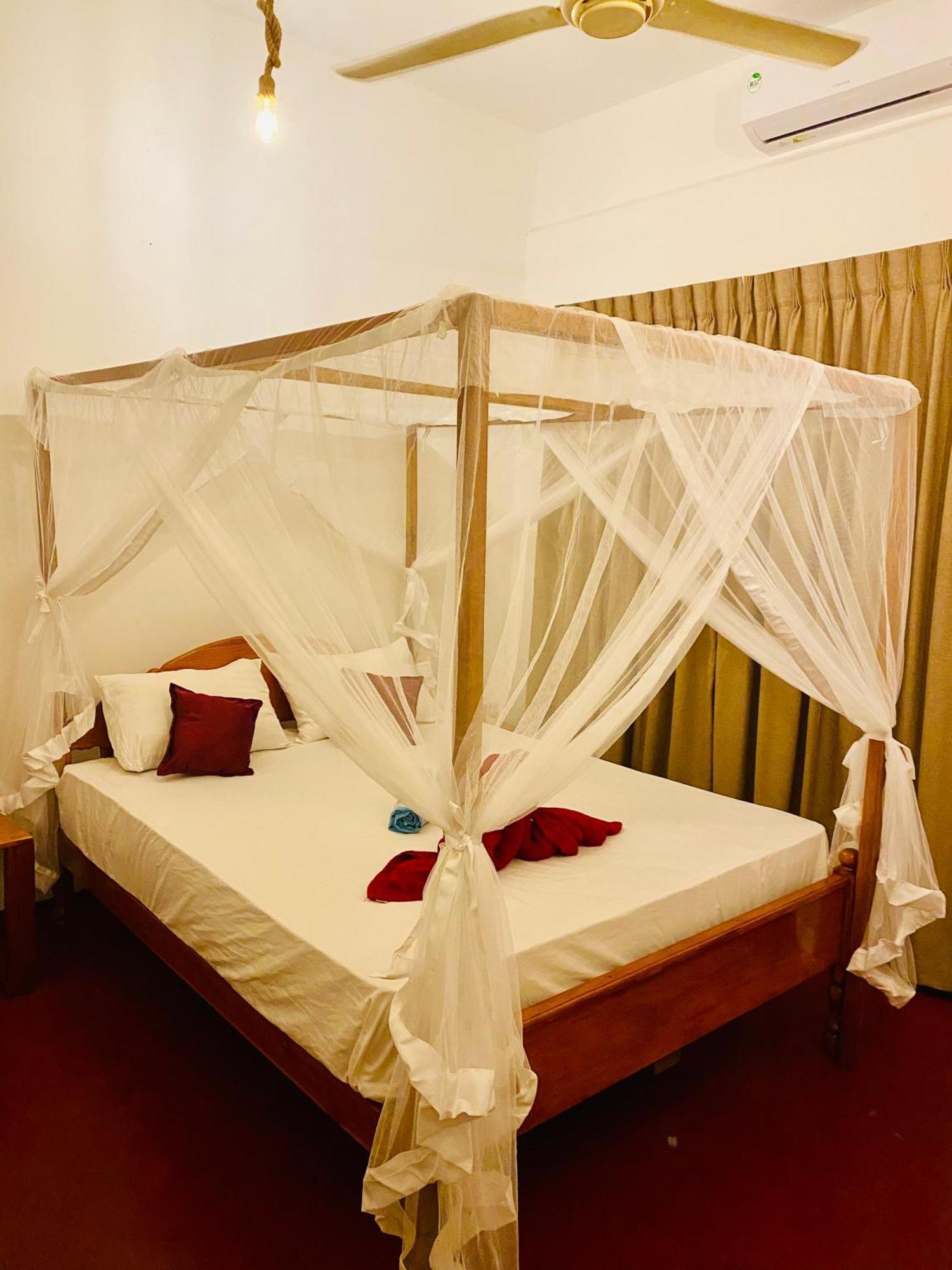 Tropicana Home Stay อารูกัมเบย์ ภายนอก รูปภาพ