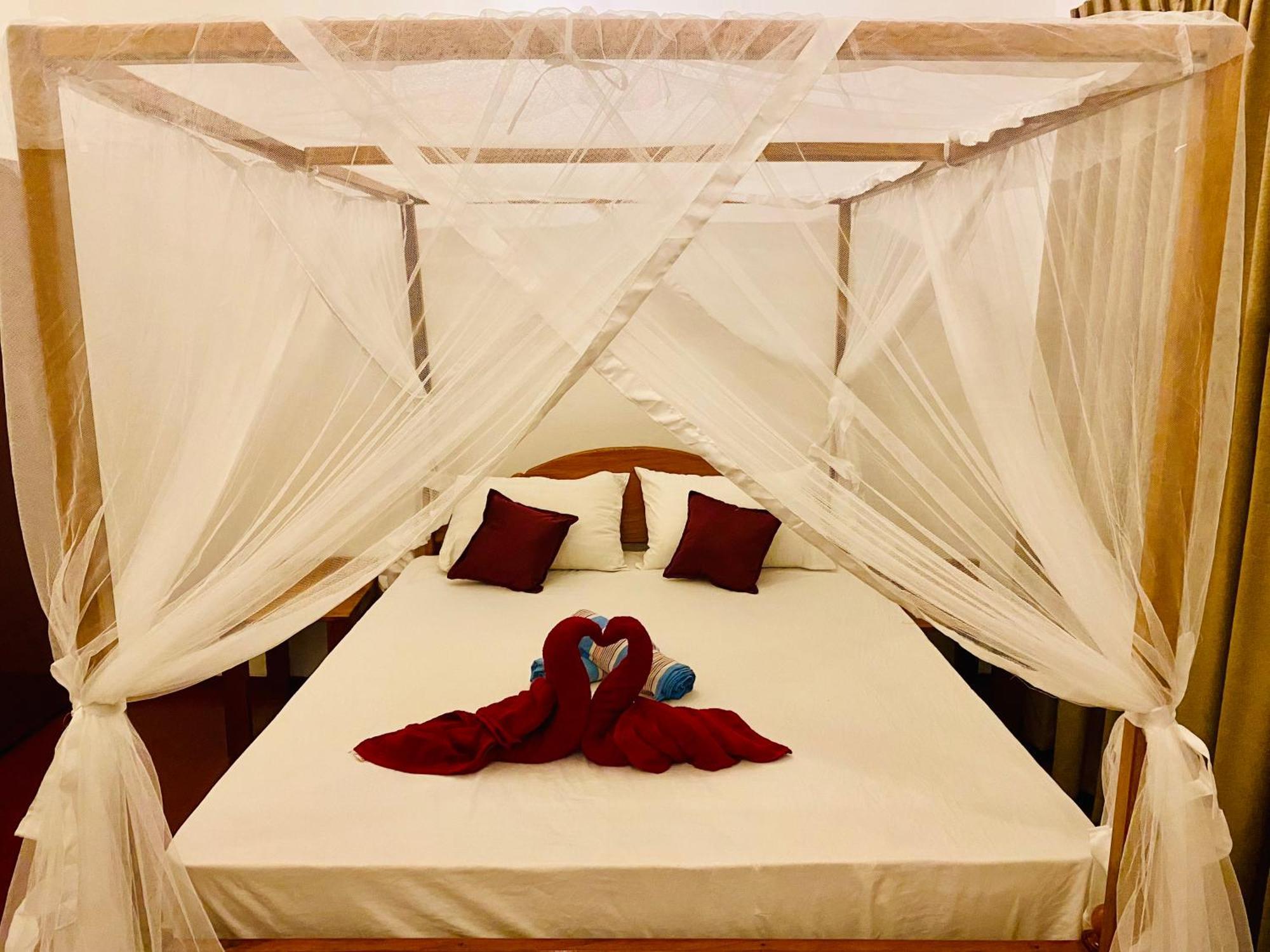 Tropicana Home Stay อารูกัมเบย์ ภายนอก รูปภาพ