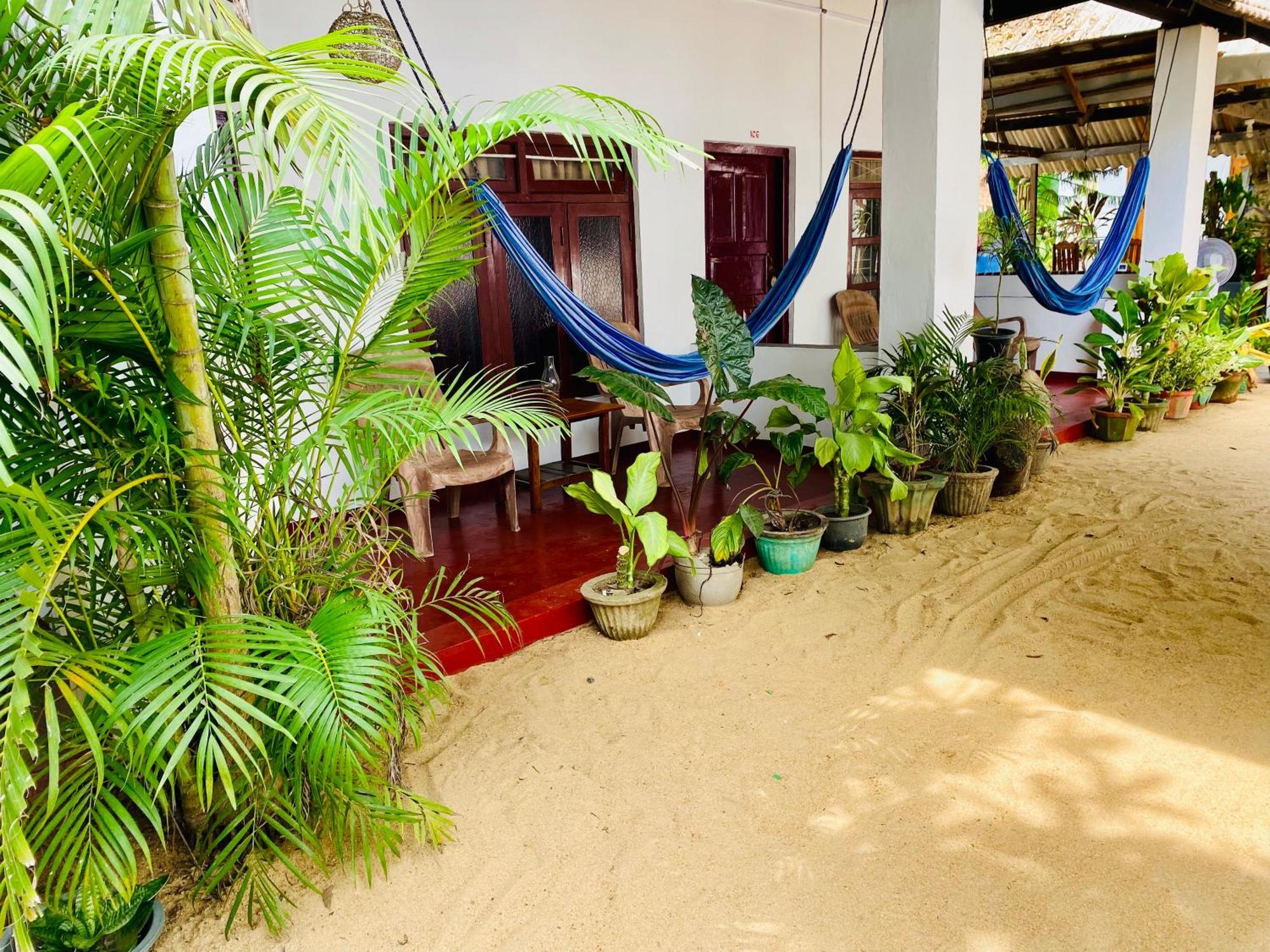 Tropicana Home Stay อารูกัมเบย์ ภายนอก รูปภาพ